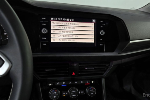 2022 Volkswagen Jetta с пробегом 42 150 км