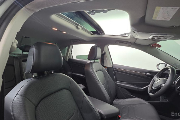 2021 Volkswagen Jetta с пробегом 47 692 км