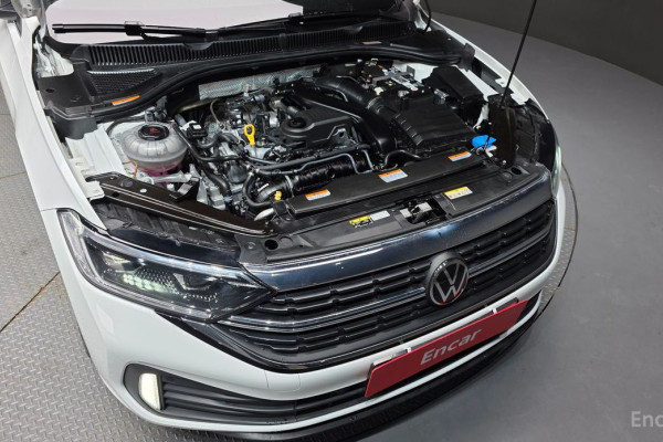 2022 Volkswagen Jetta с пробегом 42 866 км