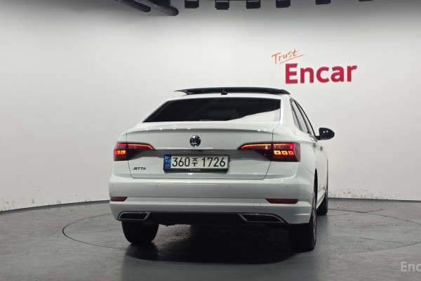 2021 Volkswagen Jetta с пробегом 24 662 км