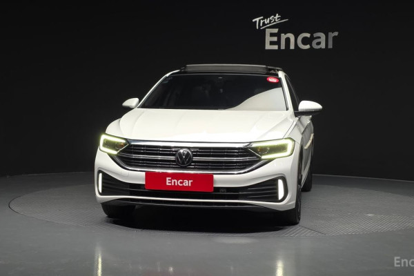 2022 Volkswagen Jetta с пробегом 66 704 км