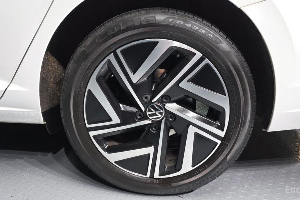 2022 Volkswagen Jetta с пробегом 66 704 км