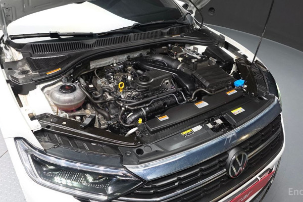 2022 Volkswagen Jetta с пробегом 66 704 км