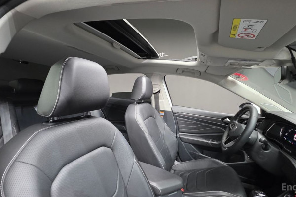 2022 Volkswagen Jetta с пробегом 42 866 км