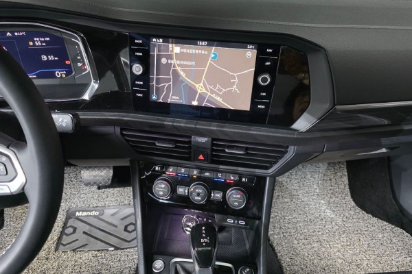 2022 Volkswagen Jetta с пробегом 42 866 км