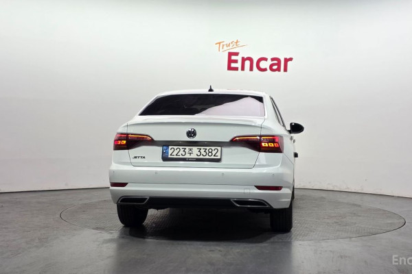 2021 Volkswagen Jetta с пробегом 107 271 км