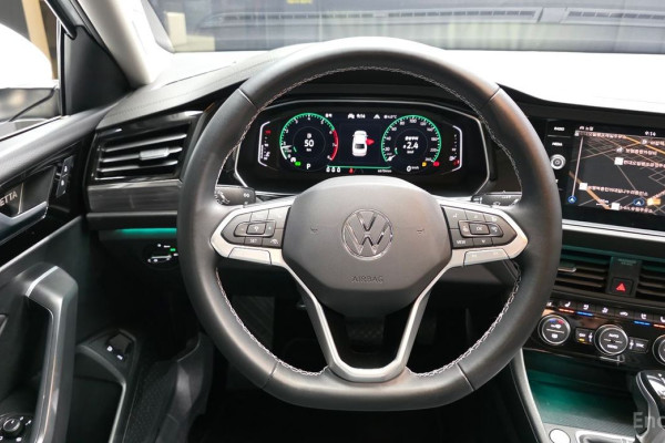 2022 Volkswagen Jetta с пробегом 66 704 км