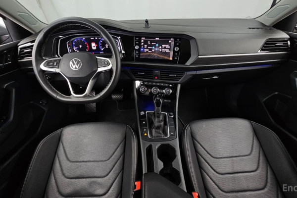 2022 Volkswagen Jetta с пробегом 30 998 км