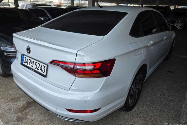 2021 Volkswagen Jetta с пробегом 68 968 км