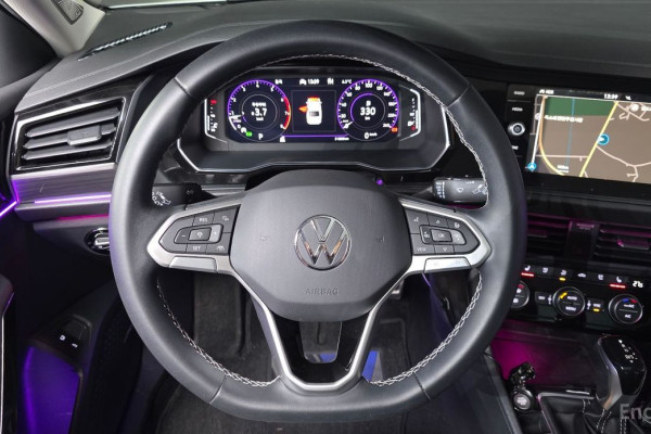 2022 Volkswagen Jetta с пробегом 56 737 км