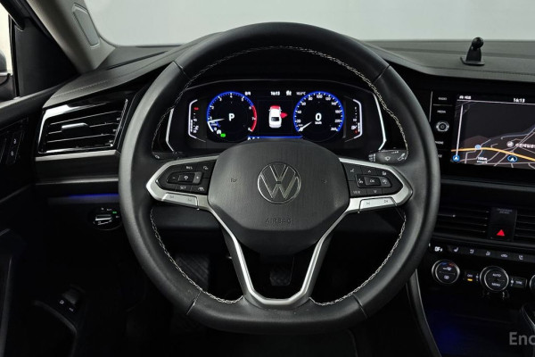 2022 Volkswagen Jetta с пробегом 30 998 км