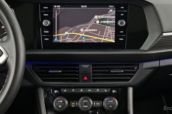 2022 Volkswagen Jetta с пробегом 30 998 км