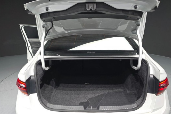 2022 Volkswagen Jetta с пробегом 66 704 км