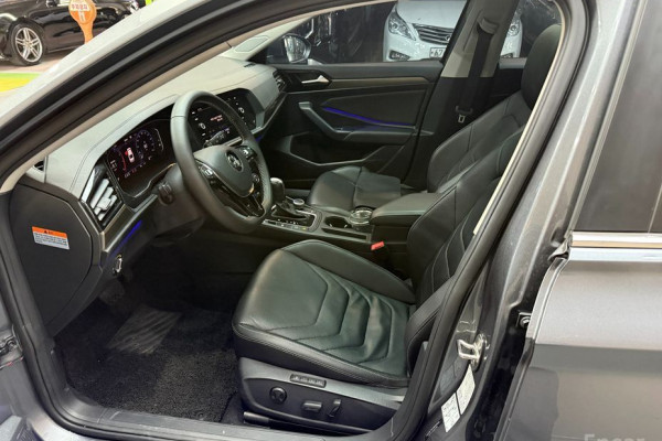 2021 Volkswagen Jetta с пробегом 55 784 км