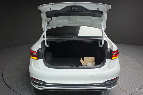 2022 Volkswagen Jetta с пробегом 56 737 км