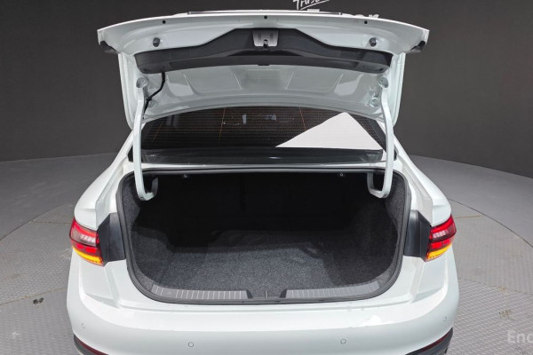 2022 Volkswagen Jetta с пробегом 31 888 км