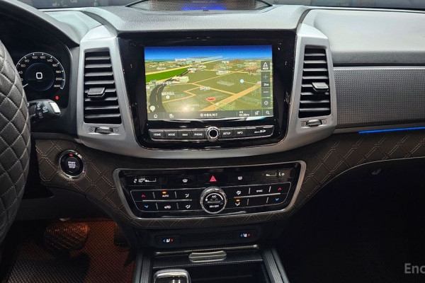 2023 SsangYong Rexton с пробегом 100 004 км