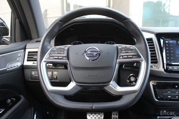 2021 SsangYong Rexton с пробегом 22 100 км