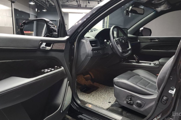 2024 SsangYong Rexton с пробегом 9 577 км