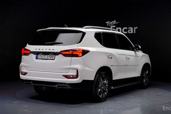 2022 SsangYong Rexton с пробегом 90 785 км