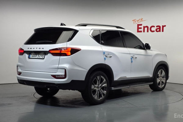 2022 SsangYong Rexton с пробегом 48 046 км