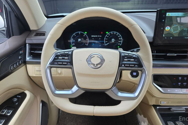 2025 SsangYong Rexton с пробегом 6 350 км