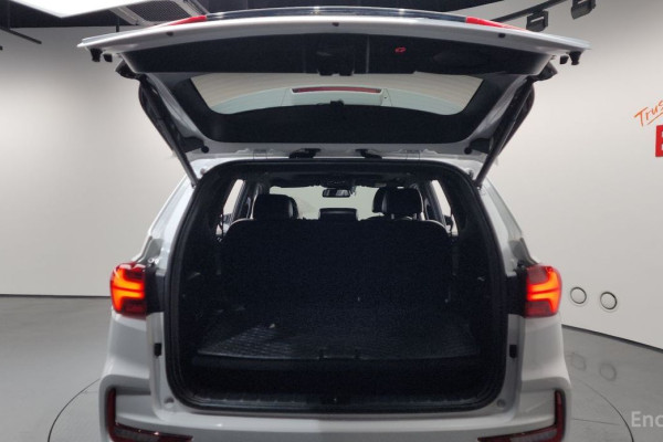 2023 SsangYong Rexton с пробегом 73 049 км