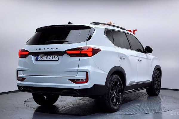 2021 SsangYong Rexton с пробегом 15 891 км