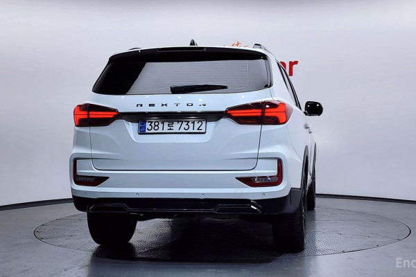 2021 SsangYong Rexton с пробегом 15 891 км