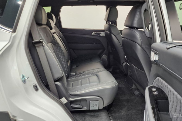 2021 SsangYong Rexton с пробегом 15 891 км