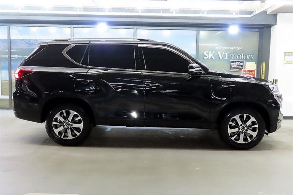 2024 SsangYong Rexton с пробегом 14 896 км