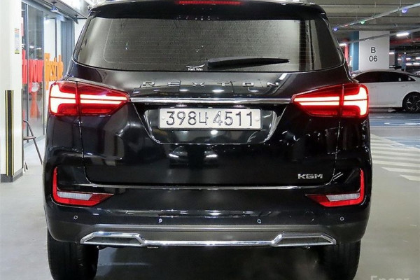 2024 SsangYong Rexton с пробегом 14 896 км