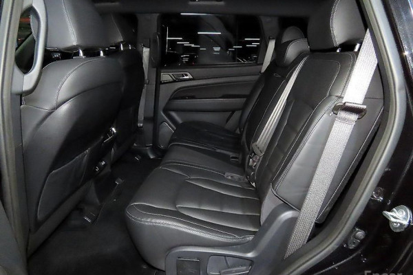 2024 SsangYong Rexton с пробегом 14 896 км