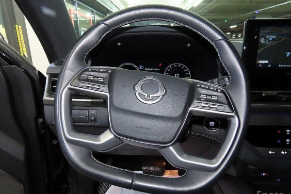 2024 SsangYong Rexton с пробегом 14 896 км