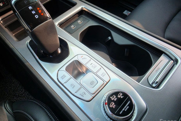 2025 SsangYong Rexton с пробегом 6 591 км