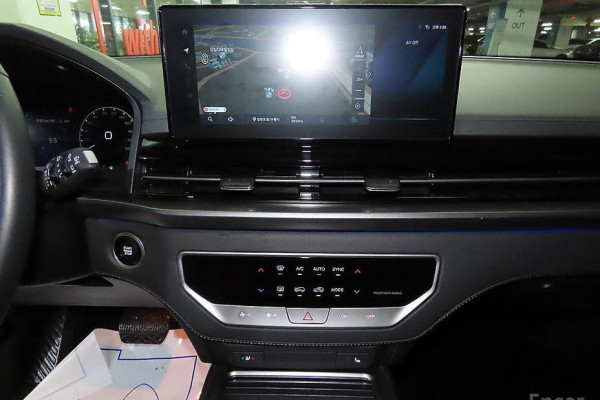 2024 SsangYong Rexton с пробегом 14 896 км