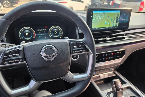 2025 SsangYong Rexton с пробегом 6 591 км