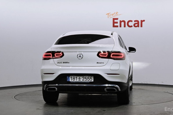 2021 Mercedes-Benz GLC с пробегом 54 472 км