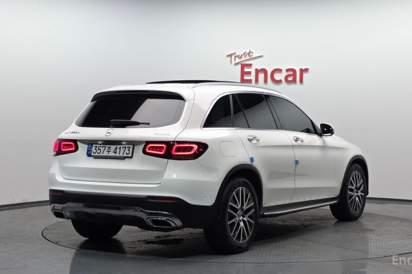 2021 Mercedes-Benz GLC с пробегом 57 982 км