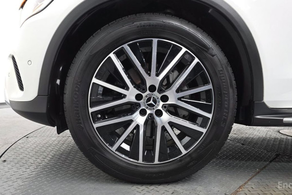 2021 Mercedes-Benz GLC с пробегом 57 982 км