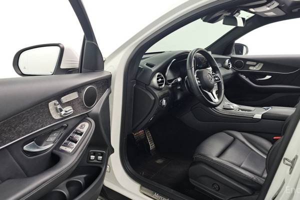 2021 Mercedes-Benz GLC с пробегом 54 472 км