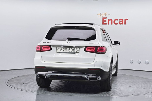 2021 Mercedes-Benz GLC с пробегом 69 674 км