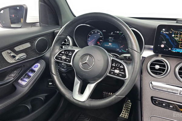 2021 Mercedes-Benz GLC с пробегом 54 472 км