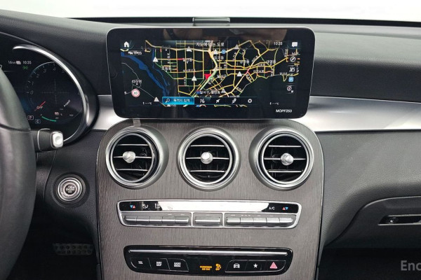 2021 Mercedes-Benz GLC с пробегом 54 472 км