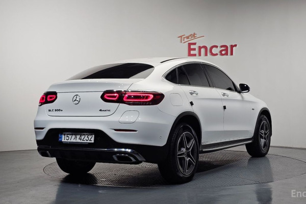 2021 Mercedes-Benz GLC с пробегом 43 089 км