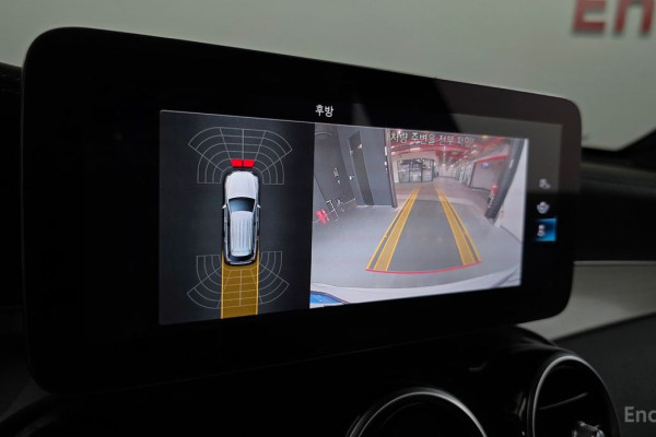 2021 Mercedes-Benz GLC с пробегом 57 982 км