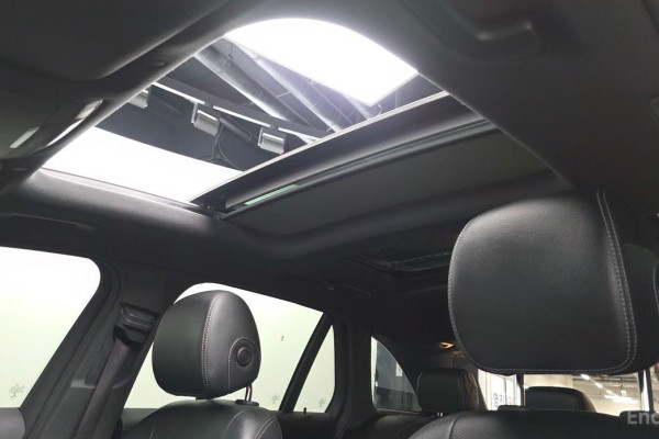 2021 Mercedes-Benz GLC с пробегом 57 982 км