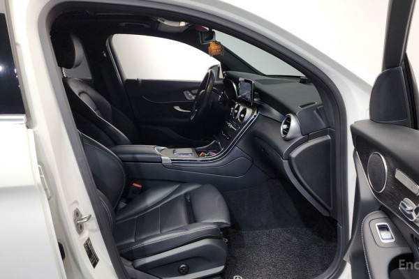 2021 Mercedes-Benz GLC с пробегом 43 089 км