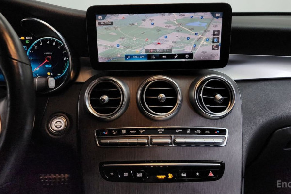 2021 Mercedes-Benz GLC с пробегом 43 089 км