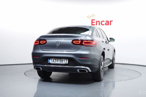 2021 Mercedes-Benz GLC с пробегом 49 015 км